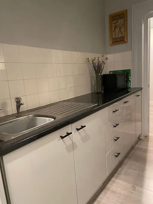 The Vault - Cosy Apartment In Central Hove / Hove